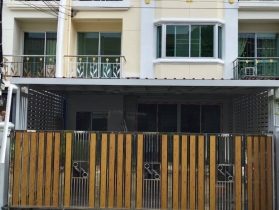 ขาย/ให้เช่า บ้านทาวน์โฮม 3 ชั้น ม.ศุภาลัยวิลล์-สุขุมวิท ศรีนครินท